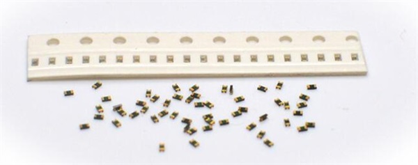 bussmann 0402ESDA_MLP1 ESD 微型贴片保险丝 贴片保险丝